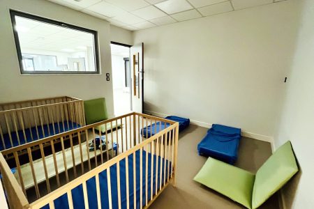 Dortoir en micro-crèche pour la sieste des enfants